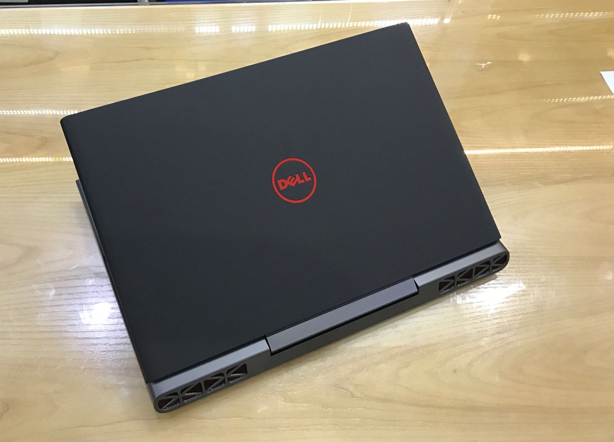 Laptop Dell Gaming Inspiron 7567 i7 -9.jpg